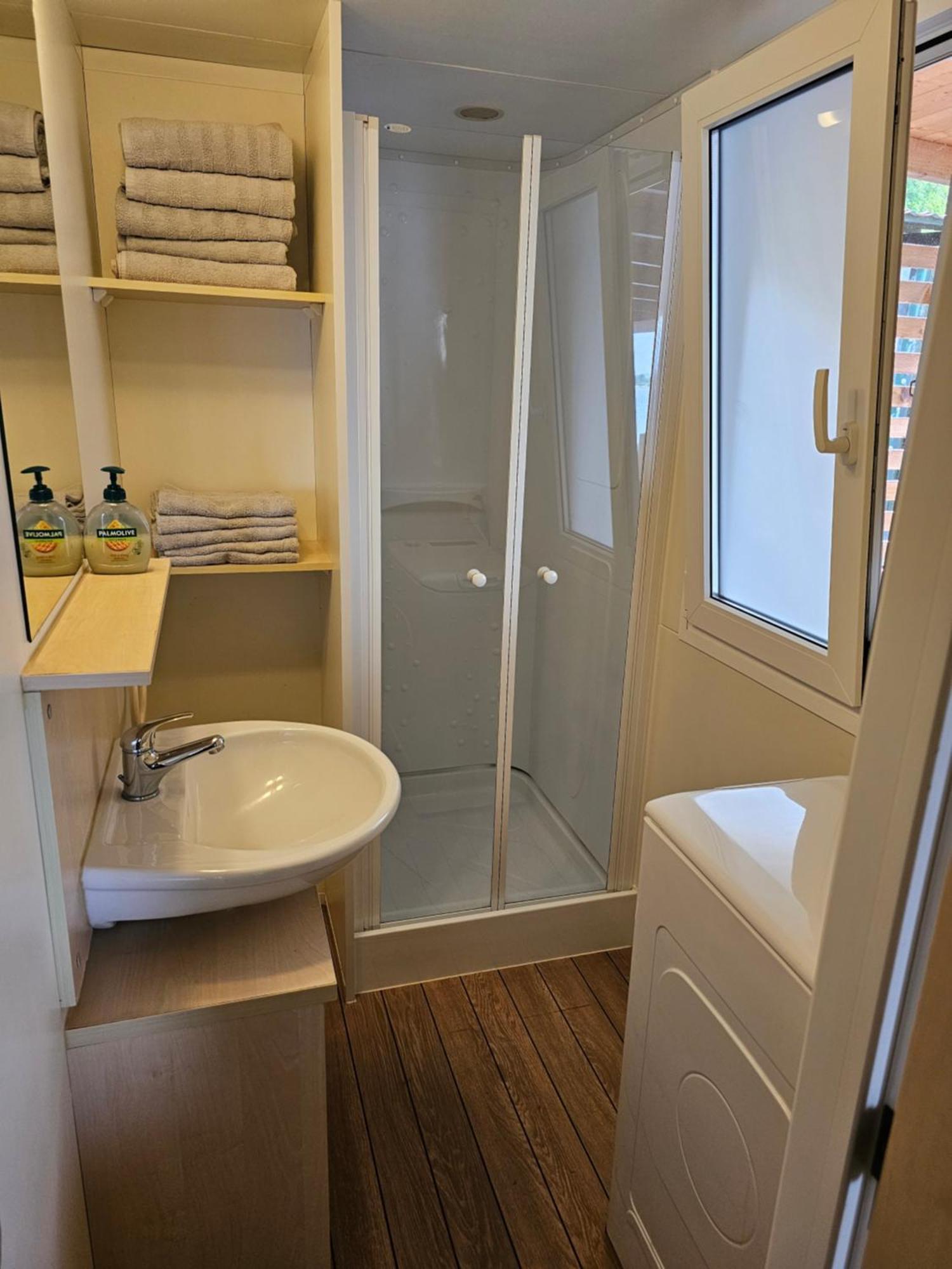 K9 Mobile Home Camp Imperial Vodice Eksteriør bilde
